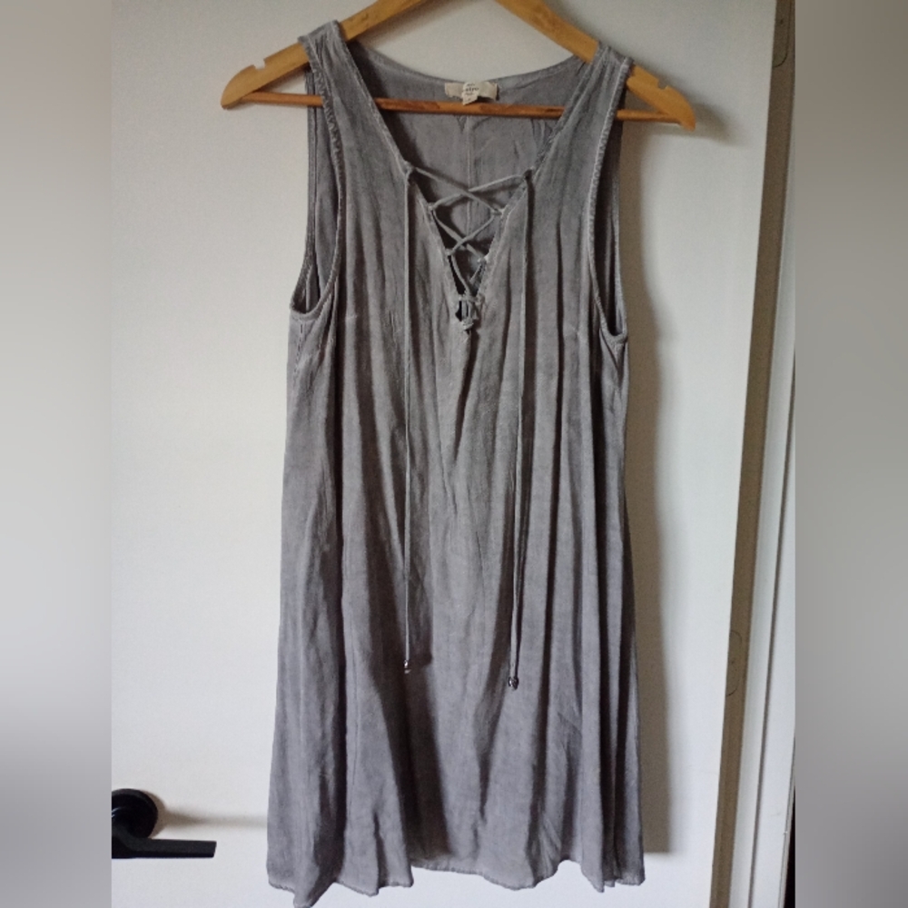 Entro Boutique Gray Sleeveless Mini Dress Size Small